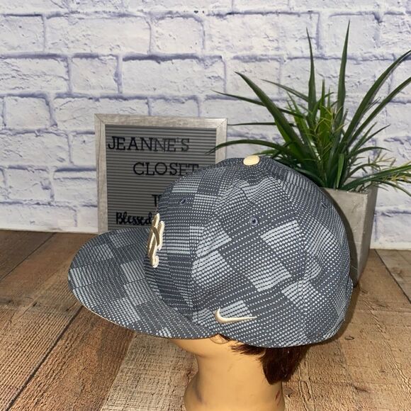 Nike True Pittsburgh PITT Panthers Snapback Cap Hat - Picture 8 of 10